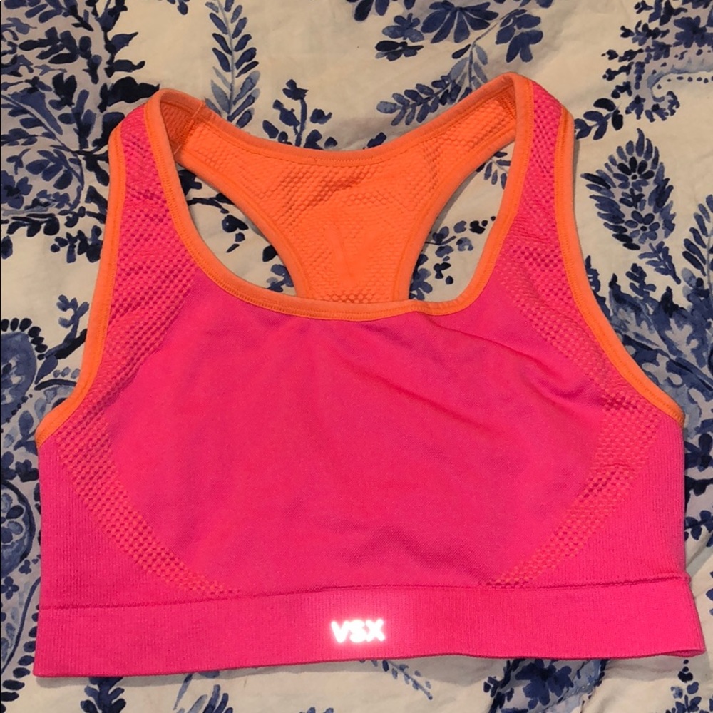 Reversible sports bra